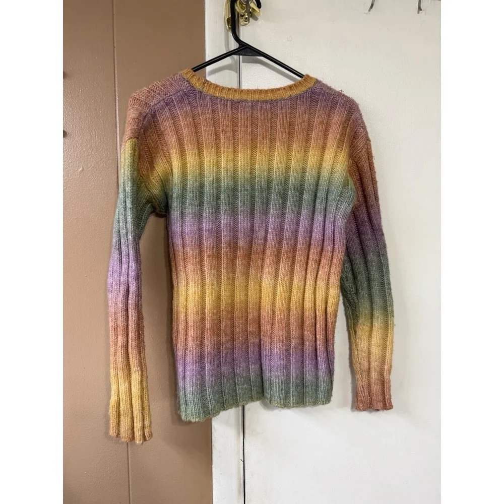Sweater - Picture 2 of 4